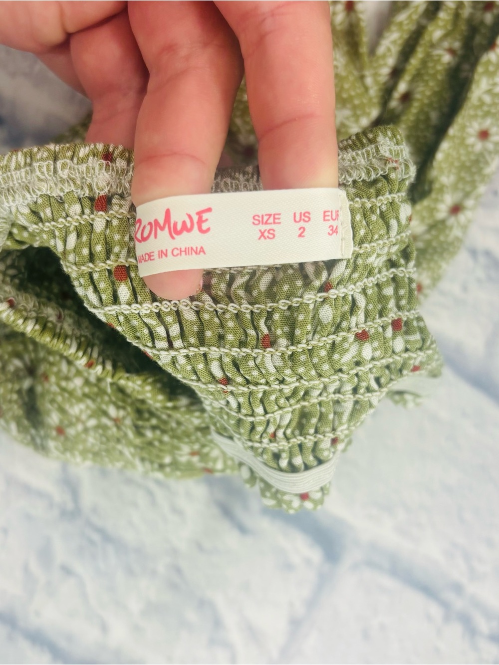 Green Floral Cropped Halter Neck Size XS By Romwe - Picture 3 of 3